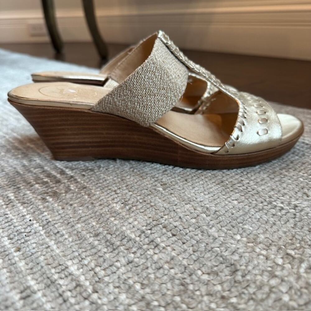 Jack Rogers Womens Nora Wedge Sandal Metallic Gold Size: 10M - Picture 4 of 12